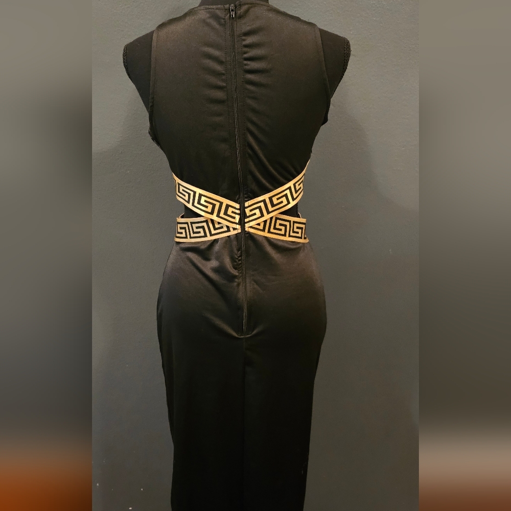 Black, detail dress - Picture 6 of 8